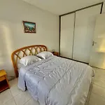 Apartamento T2 Climatise Proche Avec Terrasse Et Garage - Fr-1-816-14 *