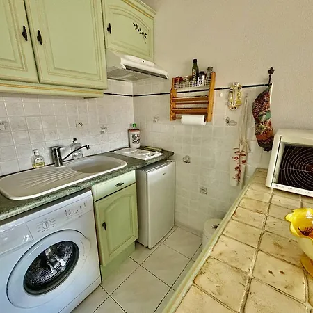 T2 Climatise Proche Avec Terrasse Et Garage - Fr-1-816-14 Apartment *