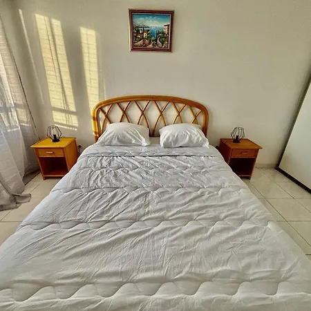 T2 Climatise Proche Avec Terrasse Et Garage - Fr-1-816-14 Apartment *