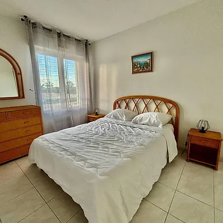 Apartment T2 Climatise Proche Avec Terrasse Et Garage - Fr-1-816-14 *
