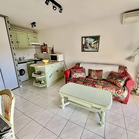 T2 Climatise Proche Avec Terrasse Et Garage - Fr-1-816-14 Apartment *
